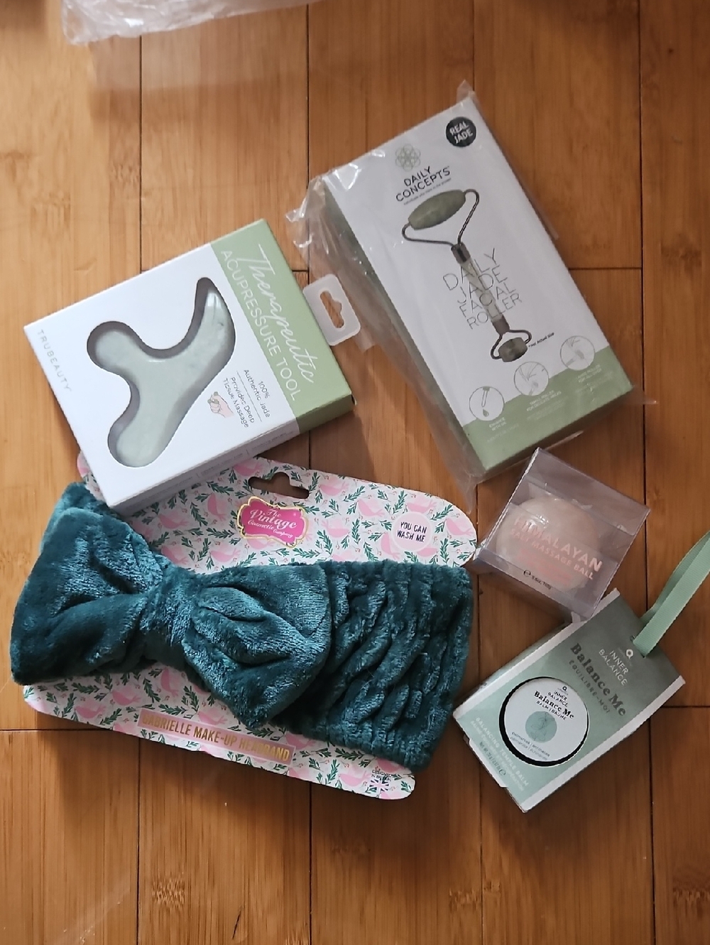 5 Self Care Tools Jade Roller Massage Set